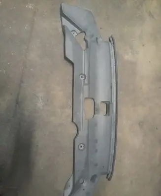 Engine bonnet/hood lock trim molding