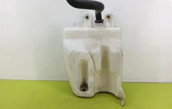 Nissan Micra Windshield washer fluid reservoir/tank