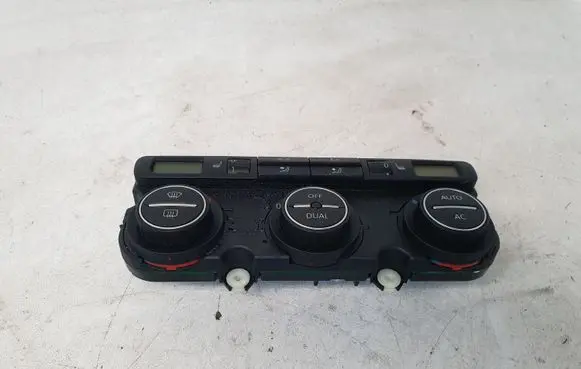 Volkswagen Cross Touran I Seat heating switch