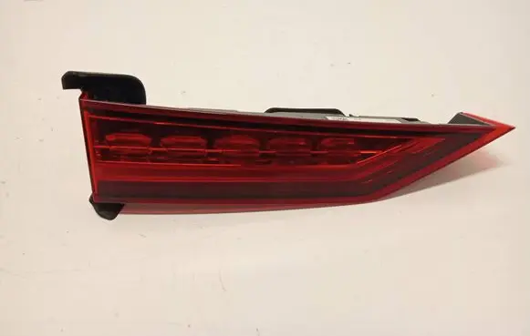 Volvo V60 Tailgate rear/tail lights 32228904 20062904181 13222890
