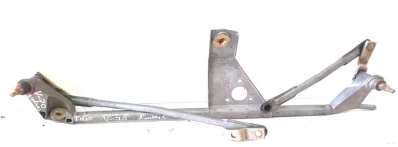 Volvo V70 Front wiper linkage 
