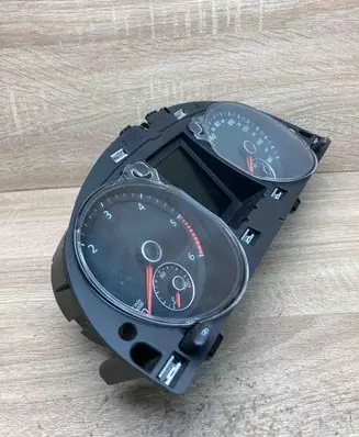 Volkswagen PASSAT CC Speedometer (instrument cluster) 3C8920970P RHD