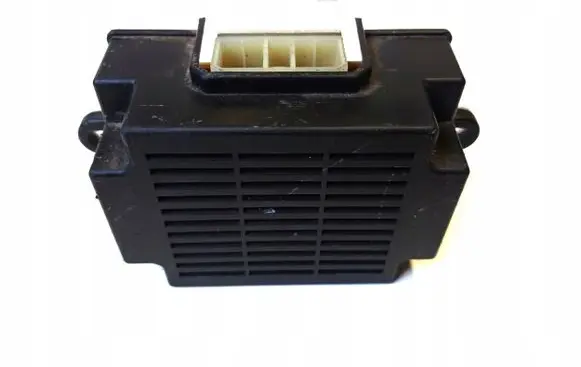 Suzuki Grand Vitara II Gateway control module 3866082202