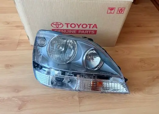 Lexus RX 300 Headlight/headlamp 8113048090 8111048090
