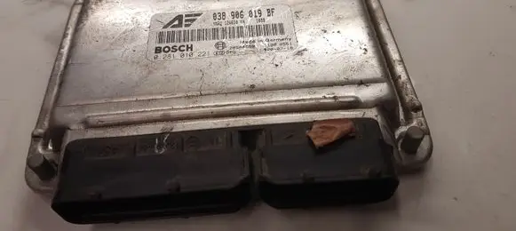 Ford Galaxy Engine control unit/module 038906019BF 0281010221