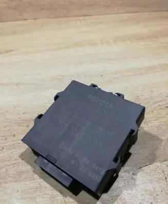 Toyota Avensis T270 Parking PDC control unit/module 8934005011