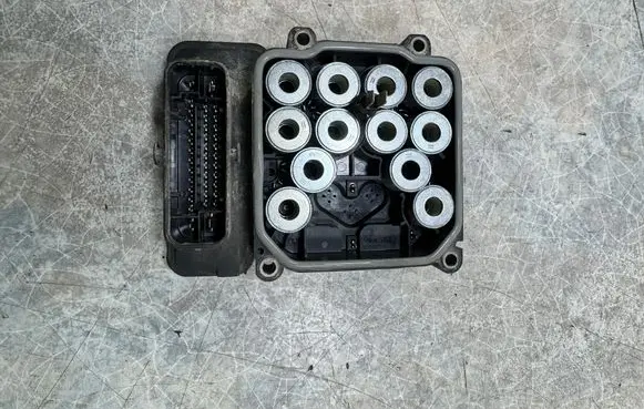 Subaru Forester SJ ABS Pump 0265956212 4416350 2265106452