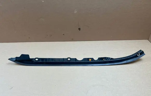 Mercedes-Benz CLA C117 X117 W117 Fender end trim A1178800297