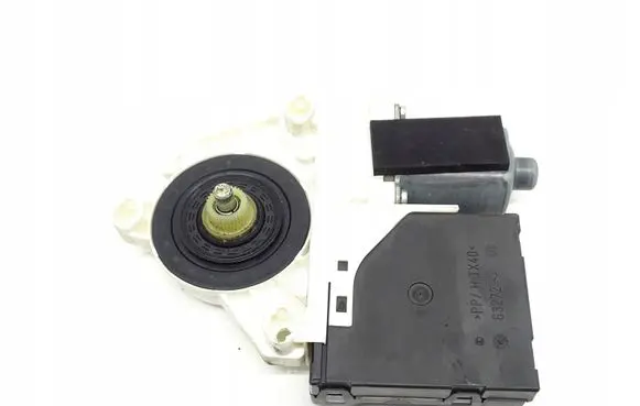 Audi TT TTS Mk2 Front door window regulator motor 8J7959801E