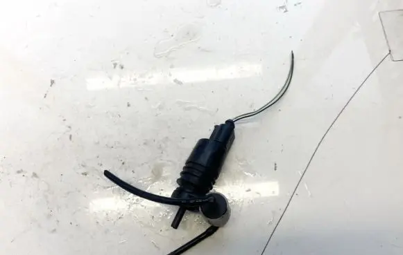 Skoda Octavia Mk2 (1Z) Windscreen/windshield washer pump 1K6955651