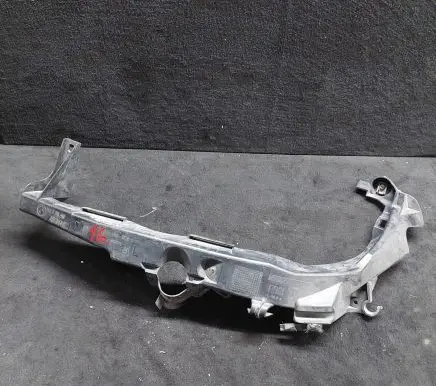 BMW 3 E90 E91 Headlight/headlamp mounting bracket 7138401 15857711