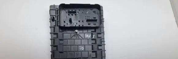 Volkswagen Golf V Fuse module 1K0937125A