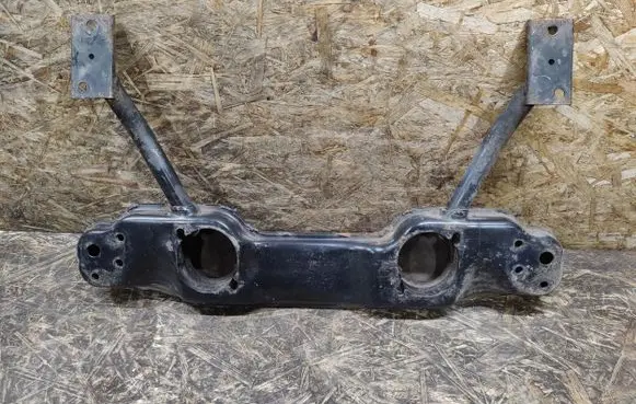 Maserati Quattroporte Gearbox mounting bracket 268638