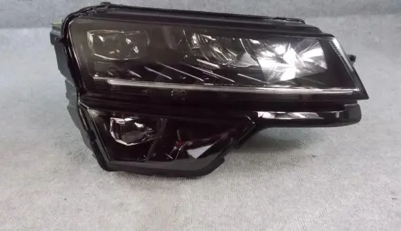 Skoda Karoq Headlight/headlamp 57B941016D