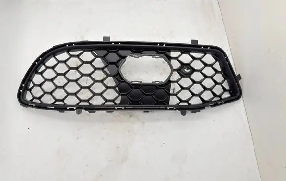 Alfa Romeo Giulia Front bumper lower grill 156173266 156150913 156130432