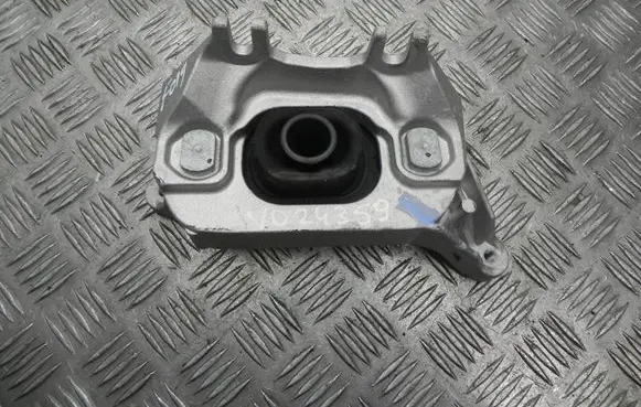 Dacia Sandero Engine mount bracket 112535643R