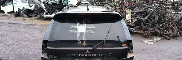 Mitsubishi Montero Tailgate/trunk/boot lid