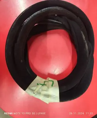 Mercedes-Benz C AMG W204 Rear door rubber seal (on body) A2046970151