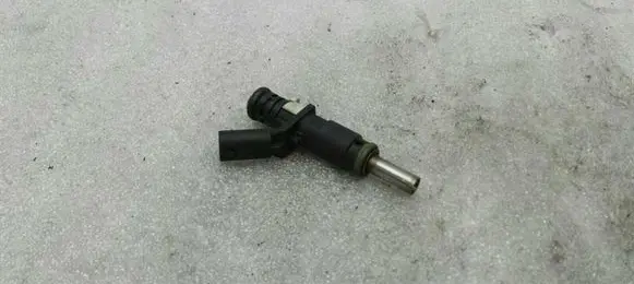Mercedes-Benz SLK R171 Fuel injector A2720780249