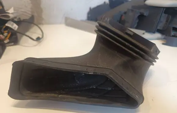 Audi A4 S4 B8 8K Air intake duct part 1021300S01