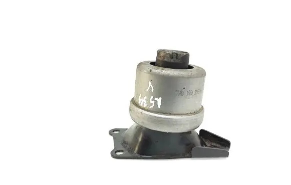 Volkswagen Transporter - Caravelle T5 Engine mount bracket 7H0199256H