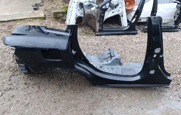 Rear quarter panel