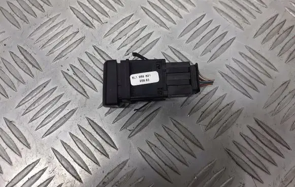 Seat Ibiza III (6L) Windscreen/window heater switch 6L1959621