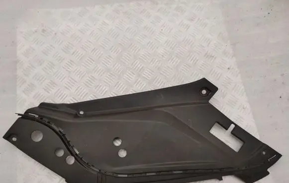 Volvo XC90 Radiator trim 31442734