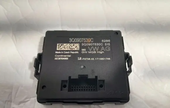 Audi A3 S3 8V Gateway control module 3Q0907530C