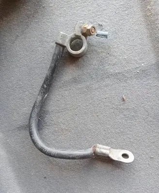 Mercedes-Benz C W203 Positive cable (battery) 2035400231