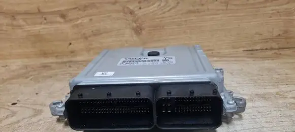 Volvo V70 Engine control unit/module 31336983 0281018414