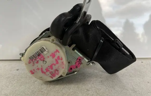 Ford Galaxy Third row seat belt 33005419 33057005
