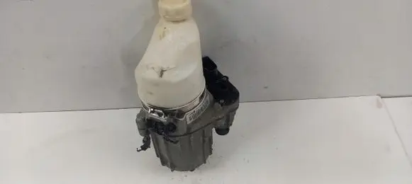 Opel Astra H Power steering pump