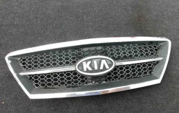 KIA Sorento Front bumper upper radiator grill 863503E010