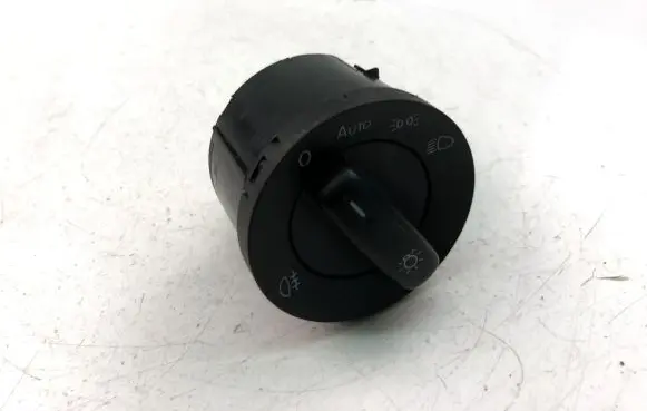 Volkswagen Golf VI Light switch 1K0941431BK