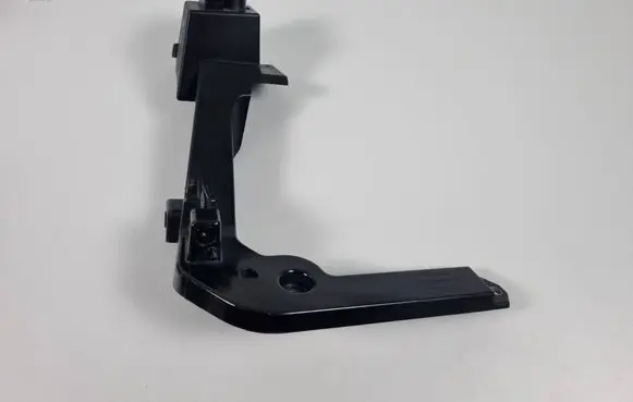 Volvo XC40 Fender mounting bracket 32234762
