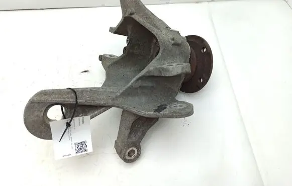Rear wheel hub
