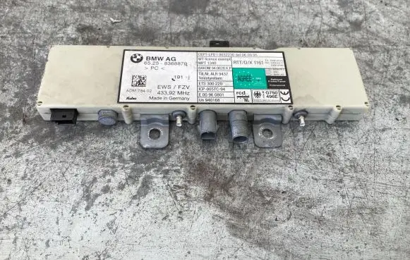 BMW 5 E39 Antenna control unit 65258368879
