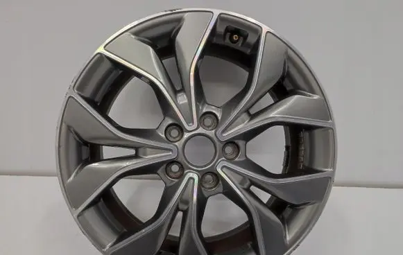 Hyundai i30 R18 alloy rim 