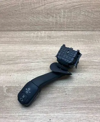 BMW 5 E39 Indicator stalk 8352172 01100410