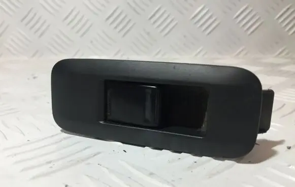 Nissan Primera Electric window control switch 80960BA000