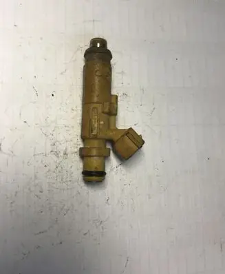 Toyota Corolla E110 Fuel injector 2325011130