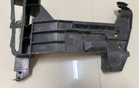 Renault Master II Rear bumper mounting bracket 7700352212