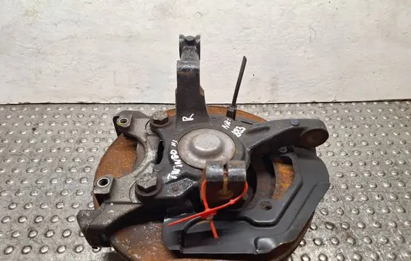 Renault Twingo III Front wheel hub spindle knuckle S16874883 400157575R
