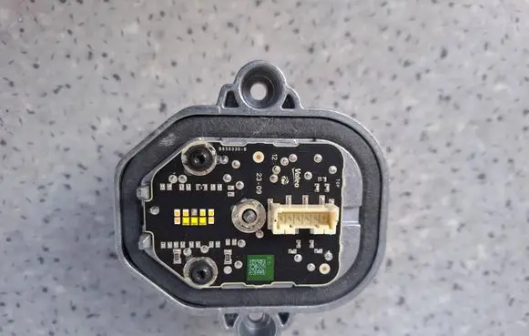 Volvo XC90 LED ballast control module 31446880