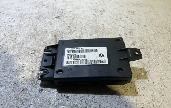 Dodge Challenger Air conditioning/heating control unit 68334969AA 63270 DA290817H0820