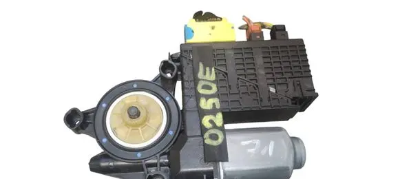 Citroen C4 Grand Picasso Front door window regulator motor 9682495580