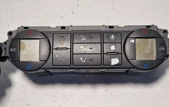 Ford Focus C-MAX Climate control unit 3M5T18C612AL DATCC214 W0MA16507