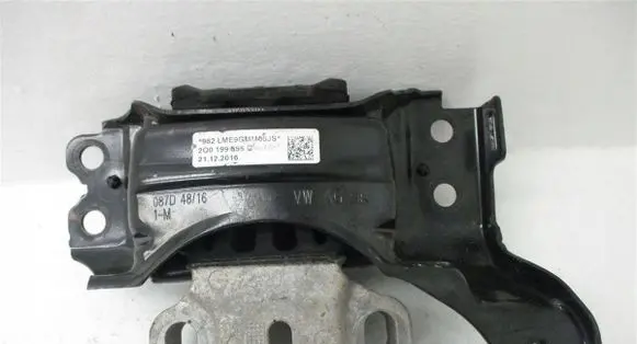 Volkswagen Polo VI Engine mount vacuum valve 