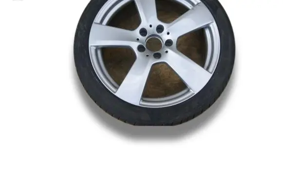 Mercedes-Benz E A207 R18 alloy rim 